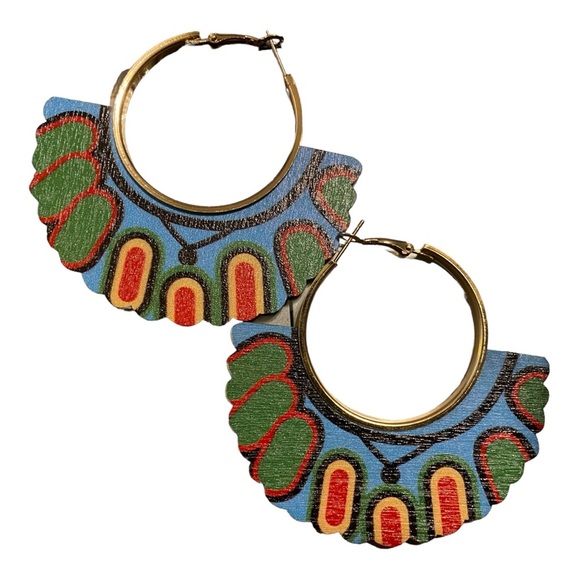 Multicolor Statement Hoop Earrings - Picture 3 of 4